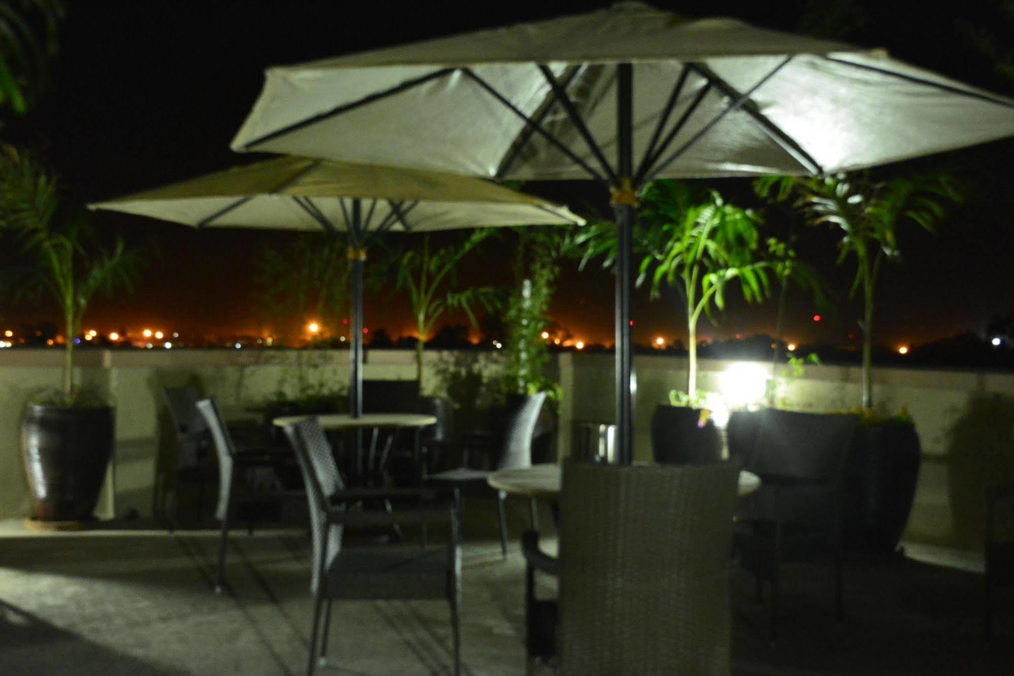 Eagle Palace Hotel Νακούρου Εξωτερικό φωτογραφία