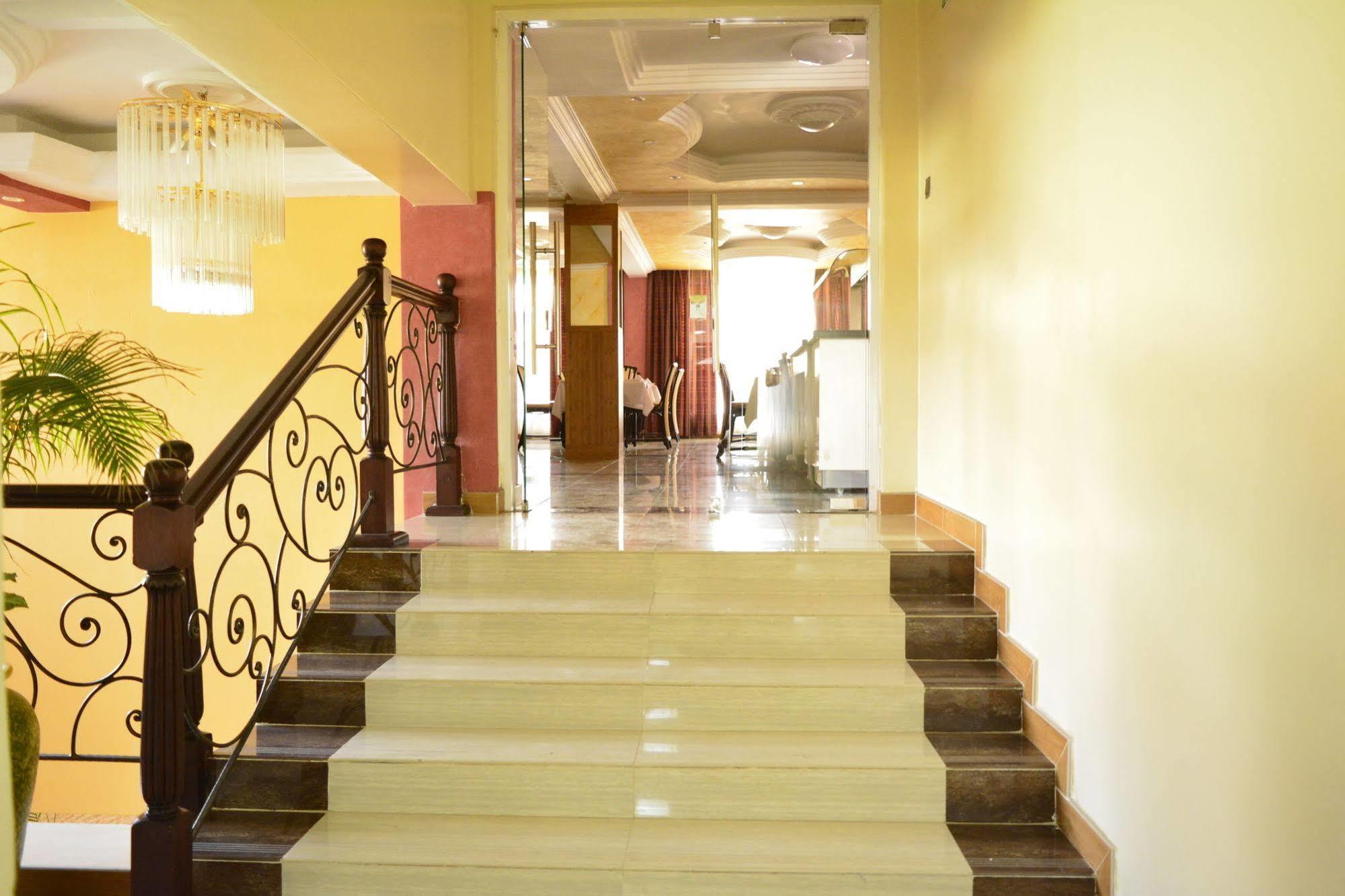 Eagle Palace Hotel Νακούρου Εξωτερικό φωτογραφία